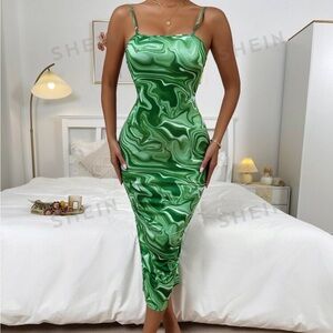 NWOT Shein Green Swirl Mid Maxi Dress